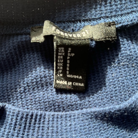 Forever 21 Blue Ribbed Longsleeve - Picture 2 of 3